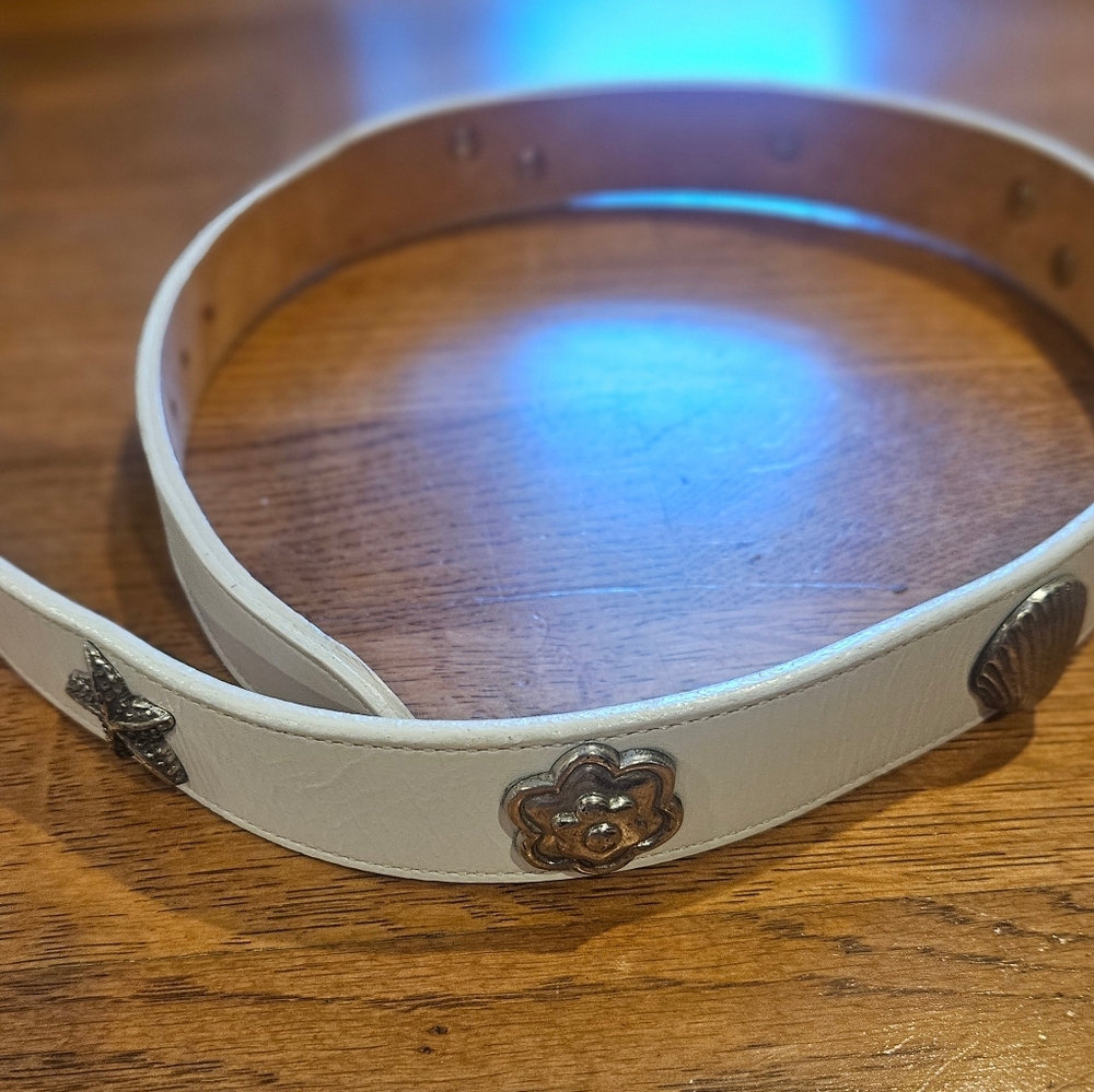 Brighton White Belt with Silver Shells And Flowers